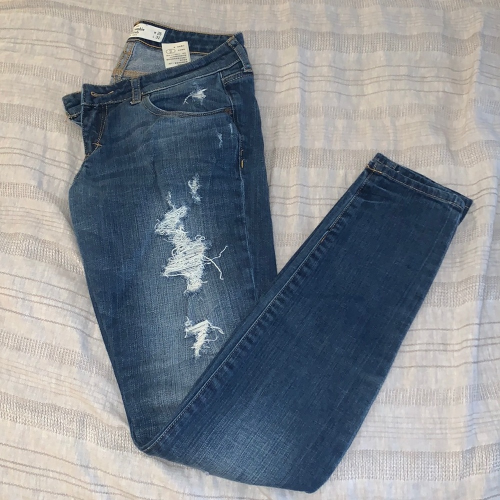 Abercrombie and Fitch ripped skinny jeans